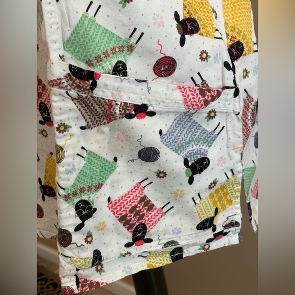 Bundle of 3 scrub suit tops - Picture 12 of 15